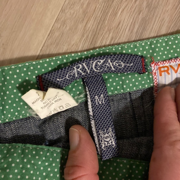 RVCA Skirt - Picture 2 of 4